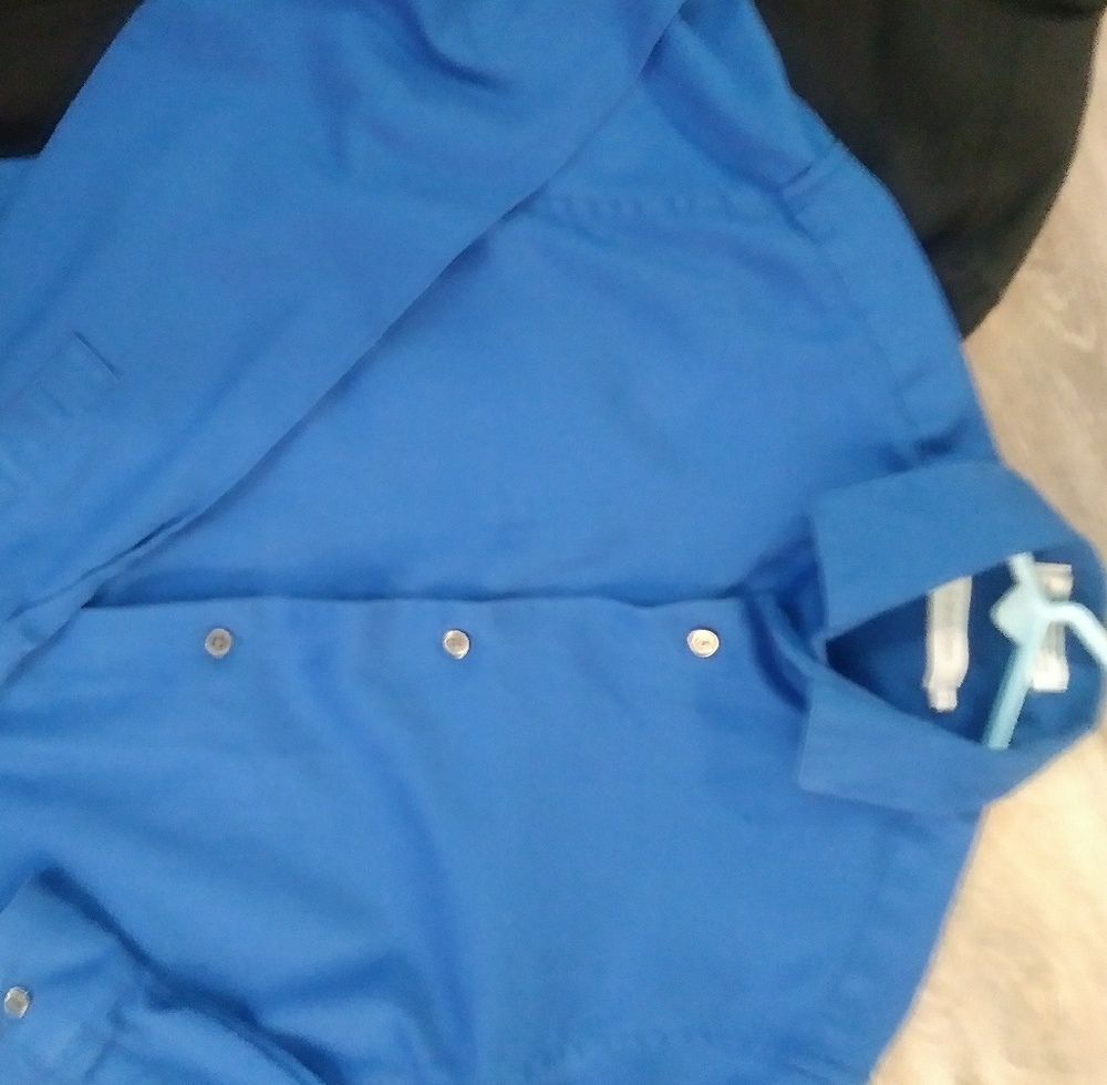 Calvin Klein and Izod boys size 12 dress shirts - Picture 2 of 8